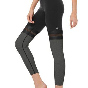 ALO Yoga 7/8 Player Leggings Black and Gray - Size S